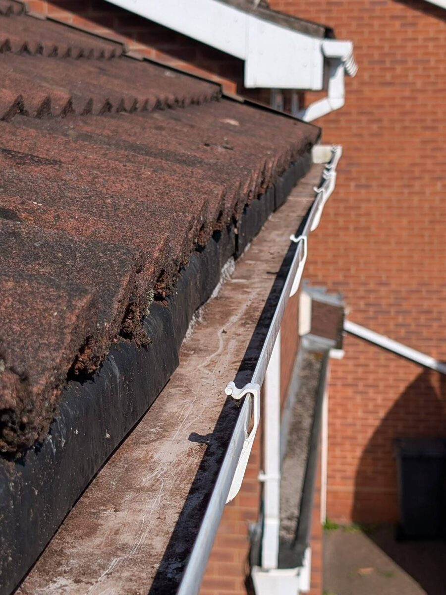 After: Gutter Clearance